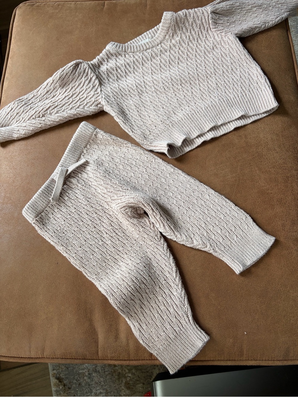 Jessica Simpson Cream Knit Sweatshirt Joggers Set 6-9M